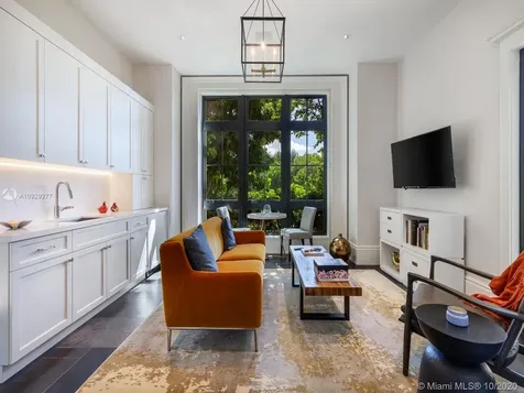 125 Solano Prado Coral Gables FL 33156