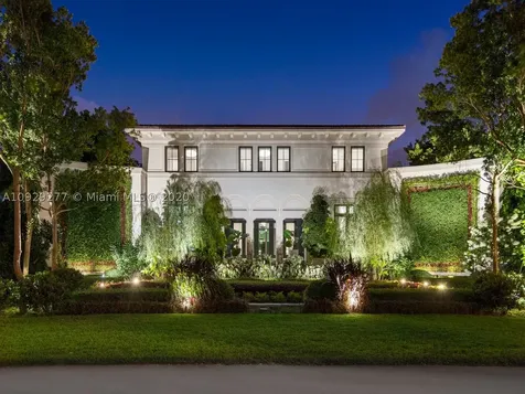 125 Solano Prado Coral Gables FL 33156