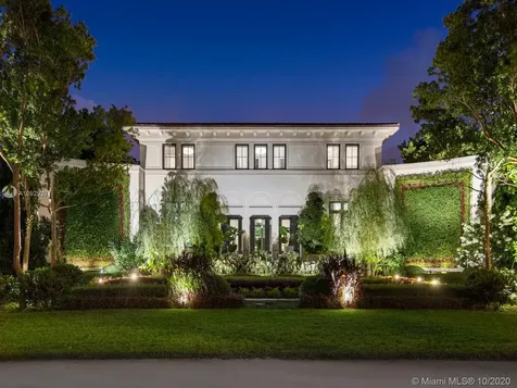 125 Solano Prado Coral Gables FL 33156
