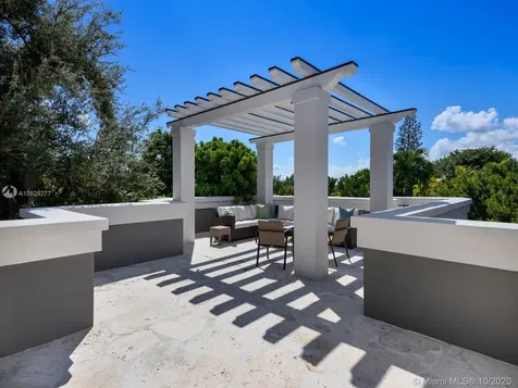 125 Solano Prado Coral Gables FL 33156