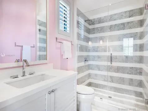 125 Solano Prado Coral Gables FL 33156