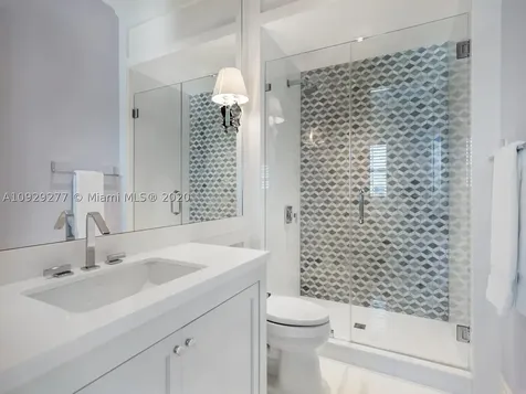 125 Solano Prado Coral Gables FL 33156