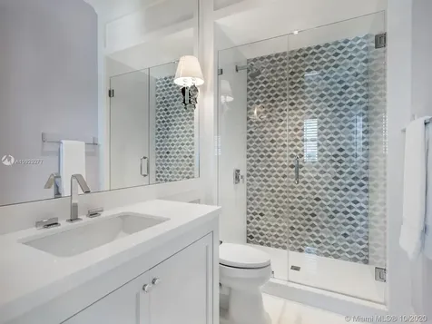 125 Solano Prado Coral Gables FL 33156