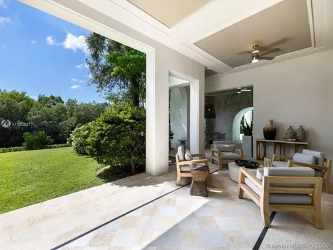 125 Solano Prado Coral Gables FL 33156
