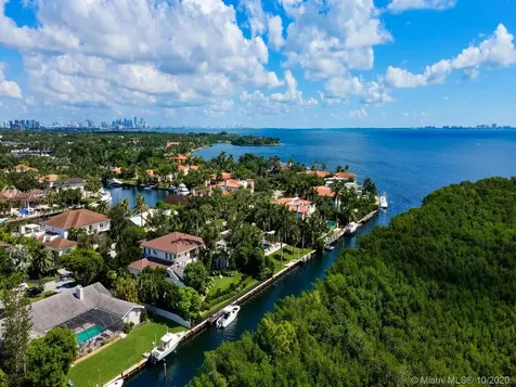 125 Solano Prado Coral Gables FL 33156