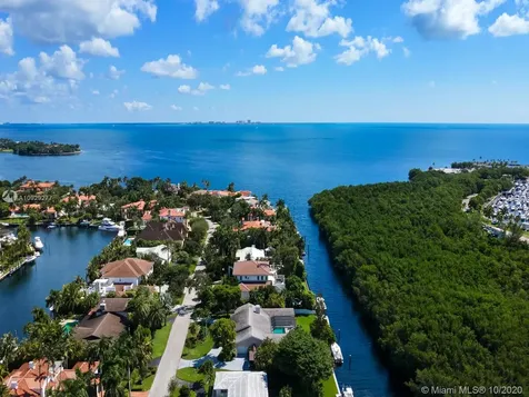 125 Solano Prado Coral Gables FL 33156