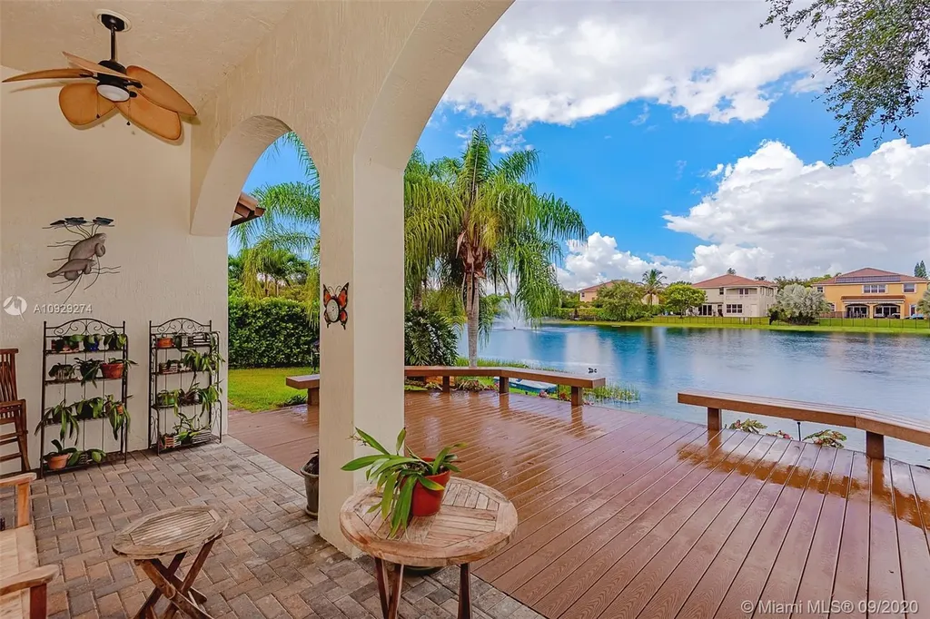 10475 SW 56th Street Cooper City FL 33328