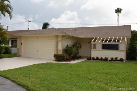 8 Afton Place Boynton Beach FL 33426