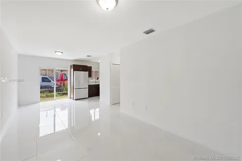6835 NW 28th Avenue Miami FL 33147