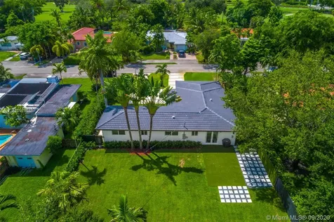 10635 NE 10th Court Miami Shores FL 33138