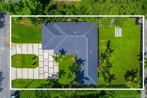 10635 NE 10th Court Miami Shores FL 33138