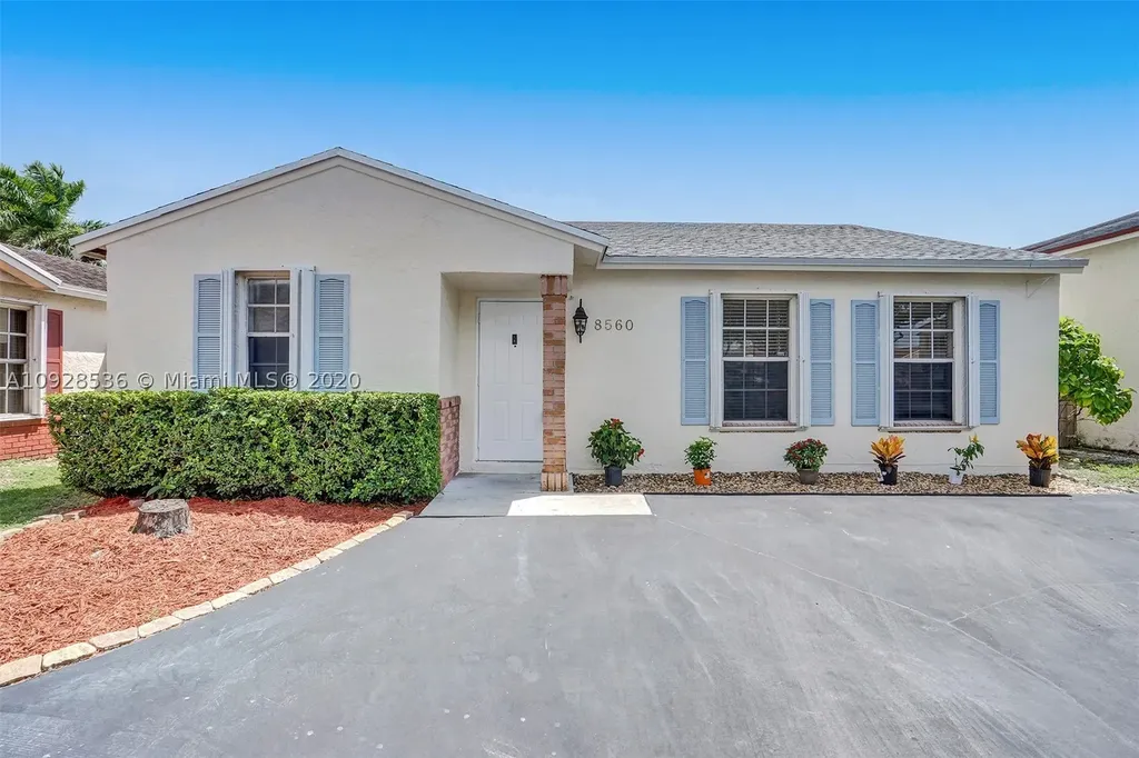 8560 NW 193rd Lane Hialeah FL 33015