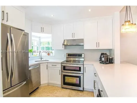 455 Warren Lane Key Biscayne FL 33149