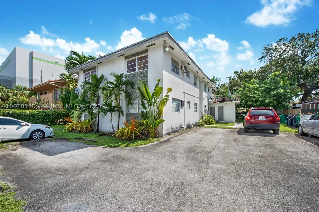 951 SW 68th Court Miami FL 33144