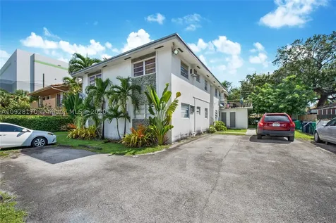 951 SW 68th Court Miami FL 33144