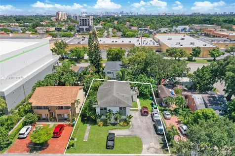 951 SW 68th Court Miami FL 33144