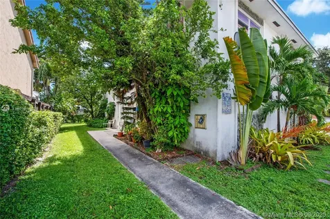951 SW 68th Court Miami FL 33144