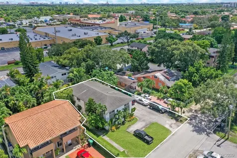 951 SW 68th Court Miami FL 33144