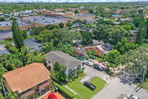 951 SW 68th Court Miami FL 33144