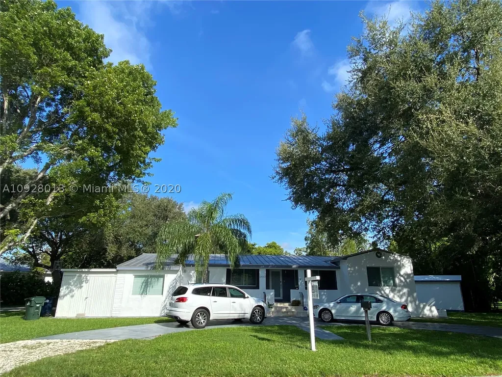 6463 Manor Lane South Miami FL 33143
