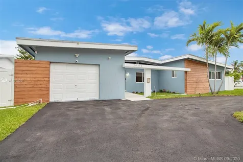 20315 Highland Lakes Boulevard Miami FL 33179