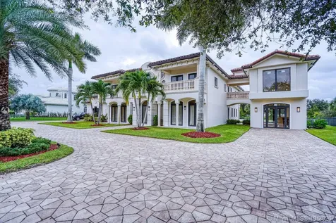 12683 Grand Oaks Drive Davie FL 33330