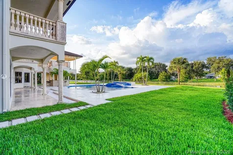 12683 Grand Oaks Drive Davie FL 33330