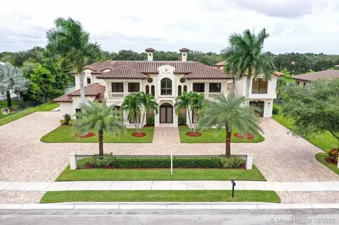 12683 Grand Oaks Drive Davie FL 33330
