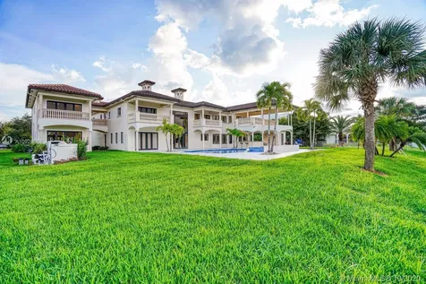 12683 Grand Oaks Drive Davie FL 33330