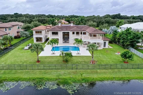 12683 Grand Oaks Drive Davie FL 33330