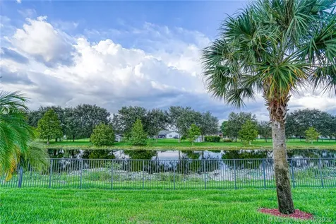 12683 Grand Oaks Drive Davie FL 33330