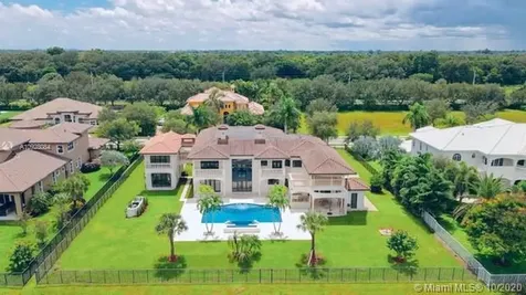 12683 Grand Oaks Drive Davie FL 33330