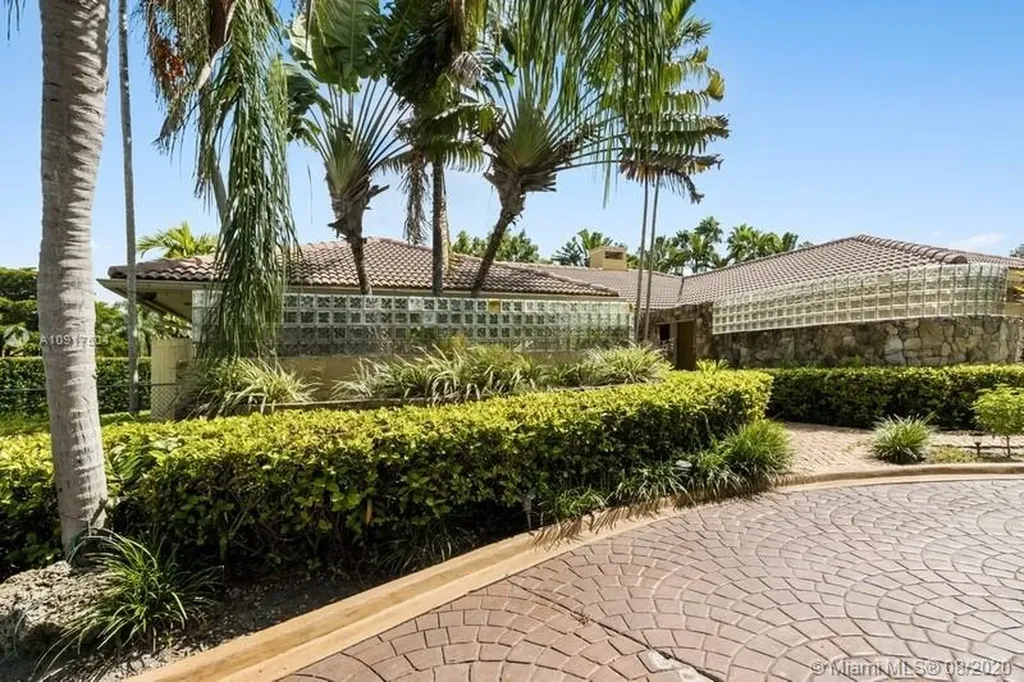 8551 SW 140th Terrace Palmetto Bay FL 33158