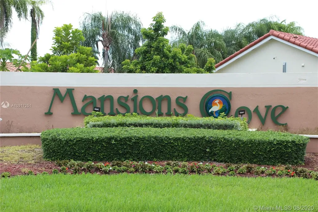 15614 SW 42nd Terrace Miami FL 33185