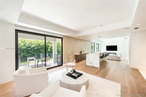 250 Palm Avenue Miami Beach FL 33139