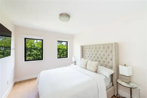 250 Palm Avenue Miami Beach FL 33139