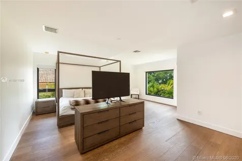 250 Palm Avenue Miami Beach FL 33139
