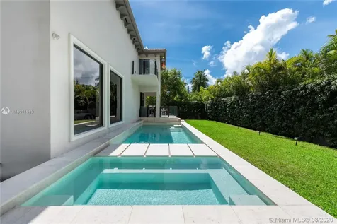 250 Palm Avenue Miami Beach FL 33139