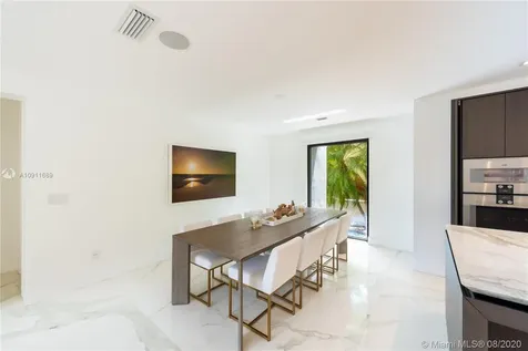 250 Palm Avenue Miami Beach FL 33139