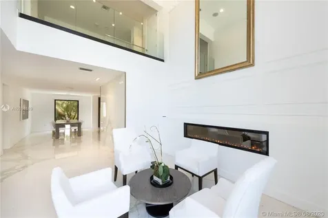 250 Palm Avenue Miami Beach FL 33139