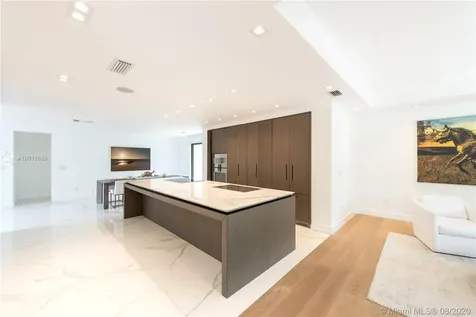 250 Palm Avenue Miami Beach FL 33139