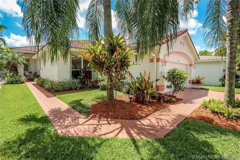 14980 Bel Aire Drive S Pembroke Pines FL 33027