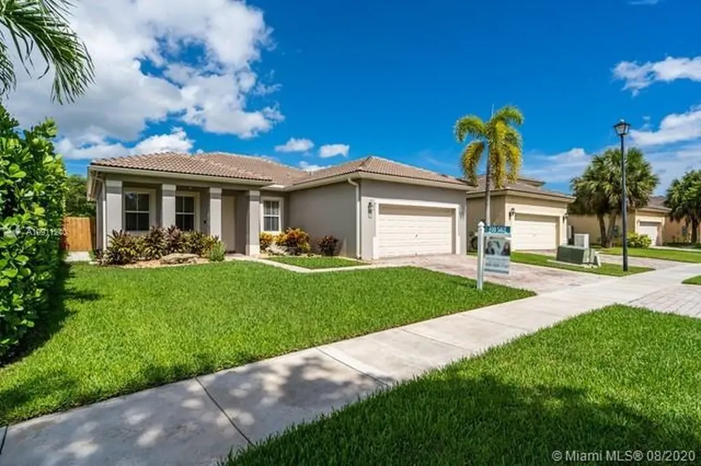 1203 SE 17th Avenue Homestead FL 33035