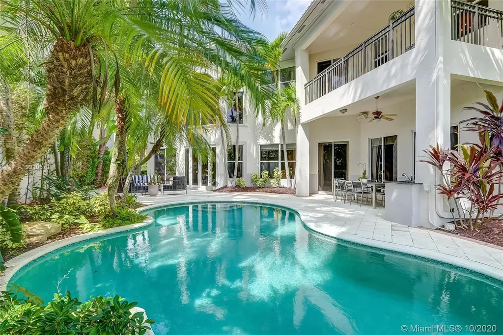 19451 Ambassador Court Miami FL 33179