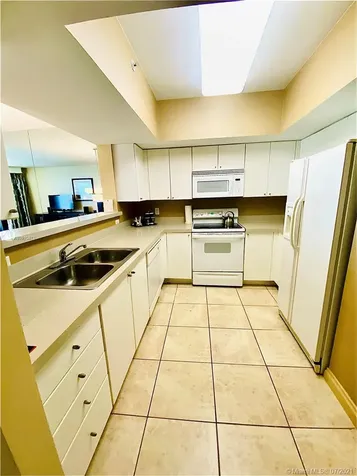 17375 Collins Avenue Sunny Isles Beach FL 33160