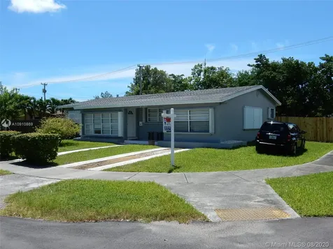9760 Montego Bay Drive Cutler Bay FL 33189