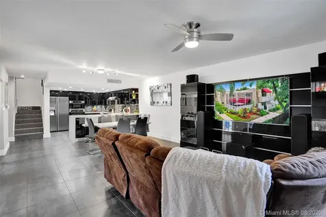 507 NW 98th Avenue Plantation FL 33324