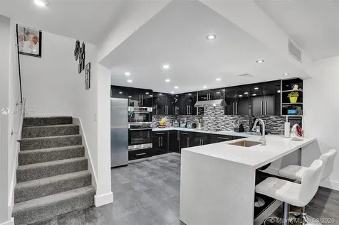 507 NW 98th Avenue Plantation FL 33324