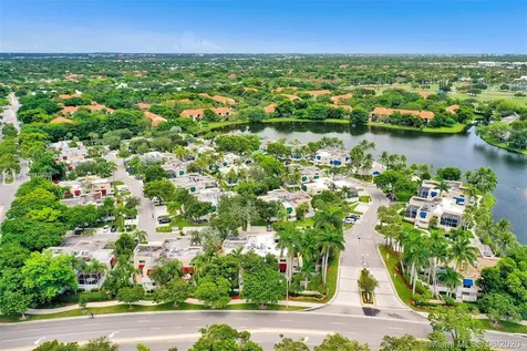507 NW 98th Avenue Plantation FL 33324