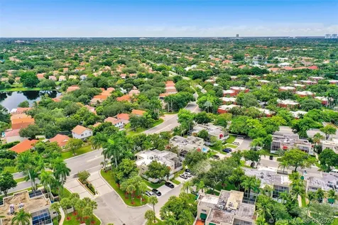 507 NW 98th Avenue Plantation FL 33324